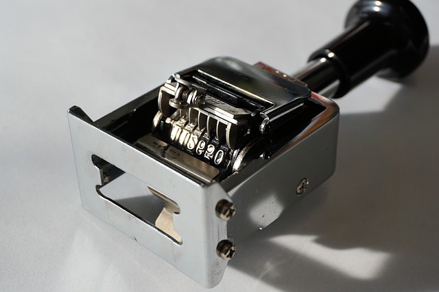 Dlaczego stronicowanie spowalnia pracę systemu operacyjnego? Dlaczego stronicowanie spowalnia pracę systemu operacyjnego?