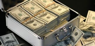 Ile zarabia osoba po anglistyce?