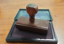 W jaki sposób zwracać się do notariusza?