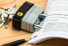 Jakie warunki socjalne musi zapewnić pracodawca?